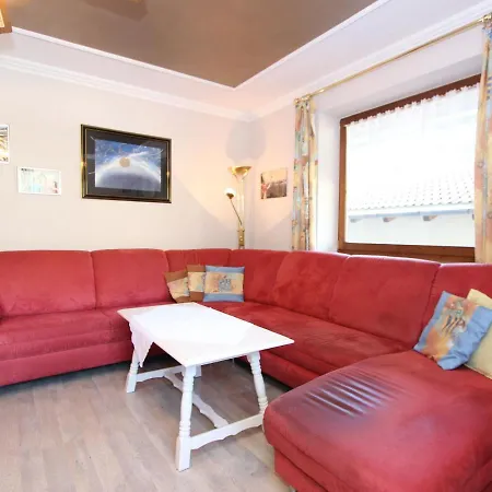 Detached Holiday With 4 Bedrooms In Muhlbach, Near The Ski Lift. Hébergement de vacances Picheln