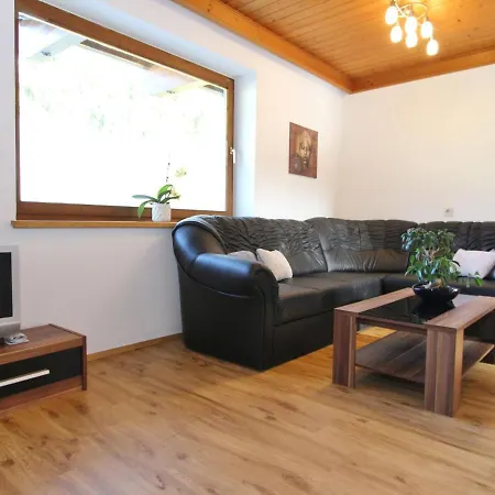 Detached Holiday With 4 Bedrooms In Muhlbach, Near The Ski Lift. Hébergement de vacances